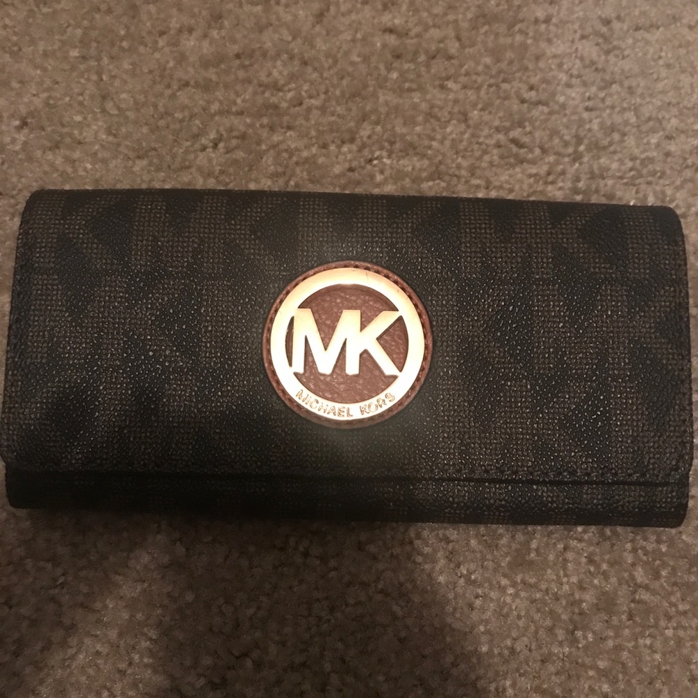 Michael Kors wallet